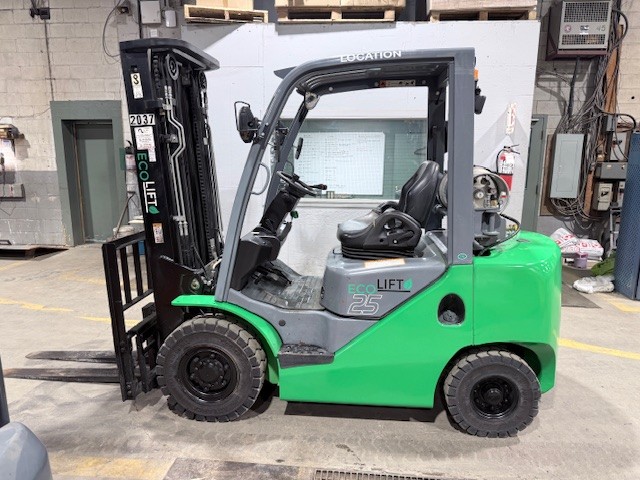 Chariot élévateur Ecolift 2FG25 5 000lbs (unité 2037)