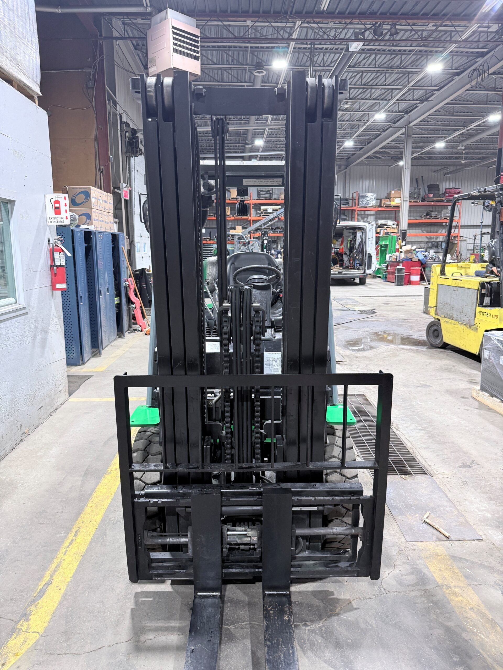 2037 4 Equipement L.d.l. Inc.