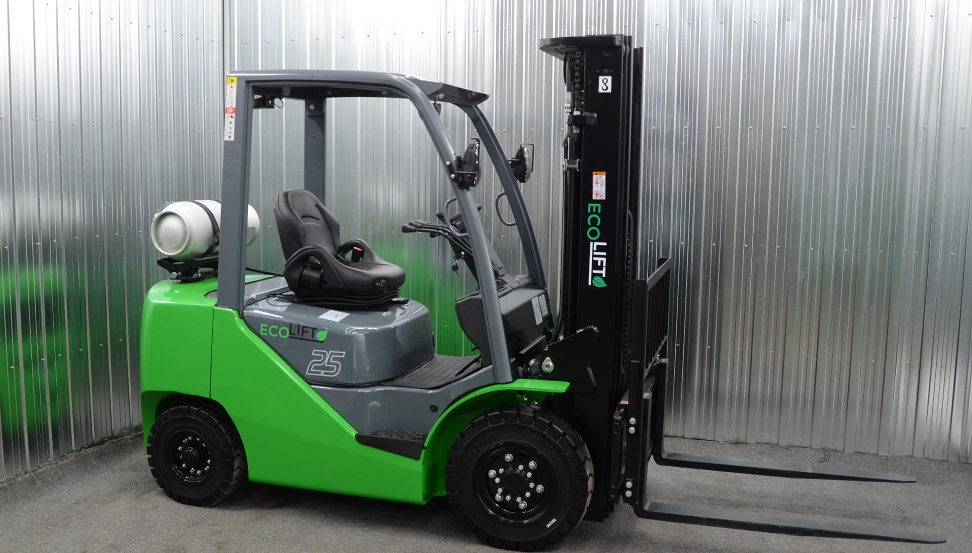 Chariot élévateur Ecolift 2FG25 5 000lbs (unité 2037)