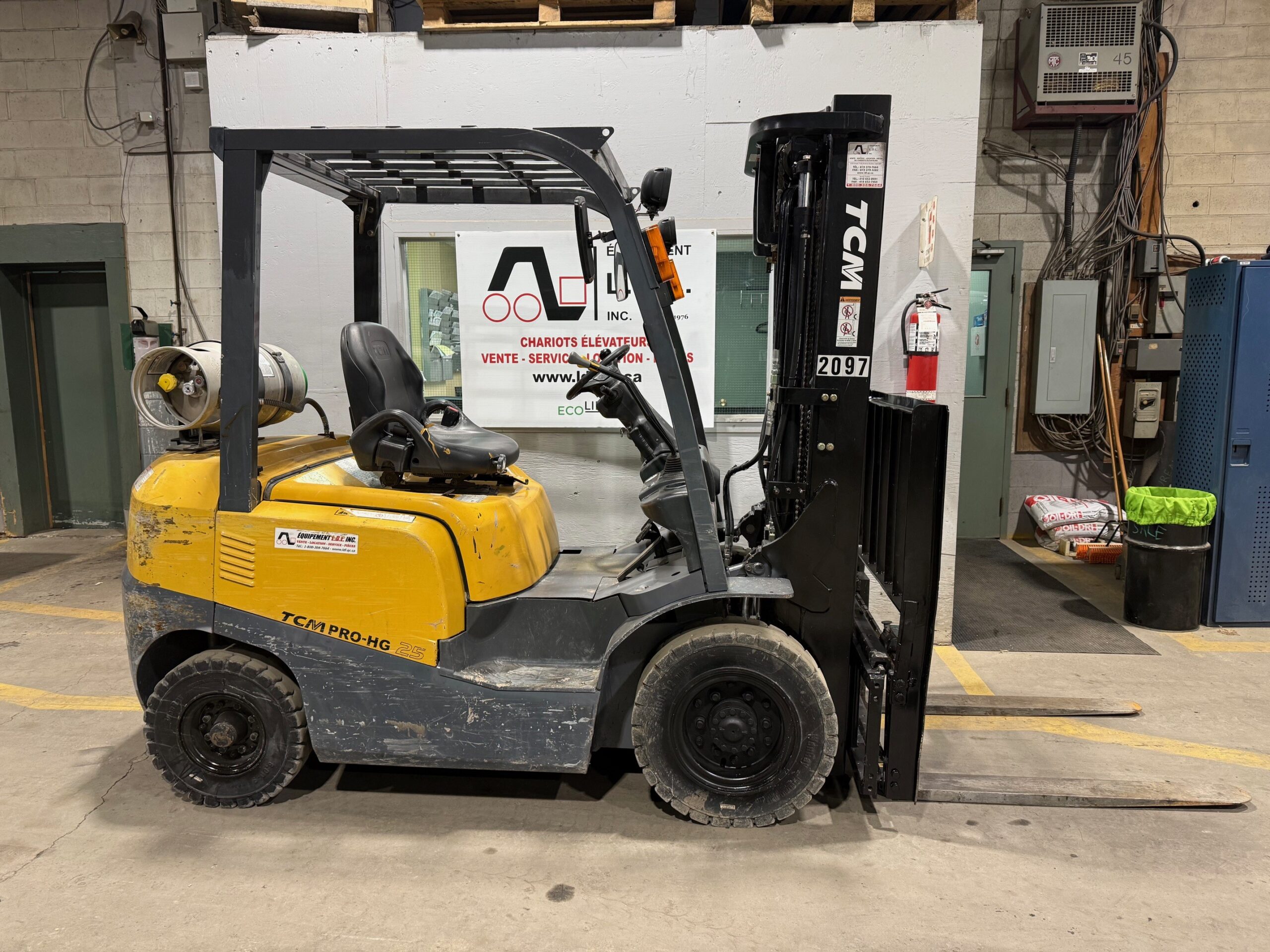 2097 2 Equipement L.d.l. Inc.