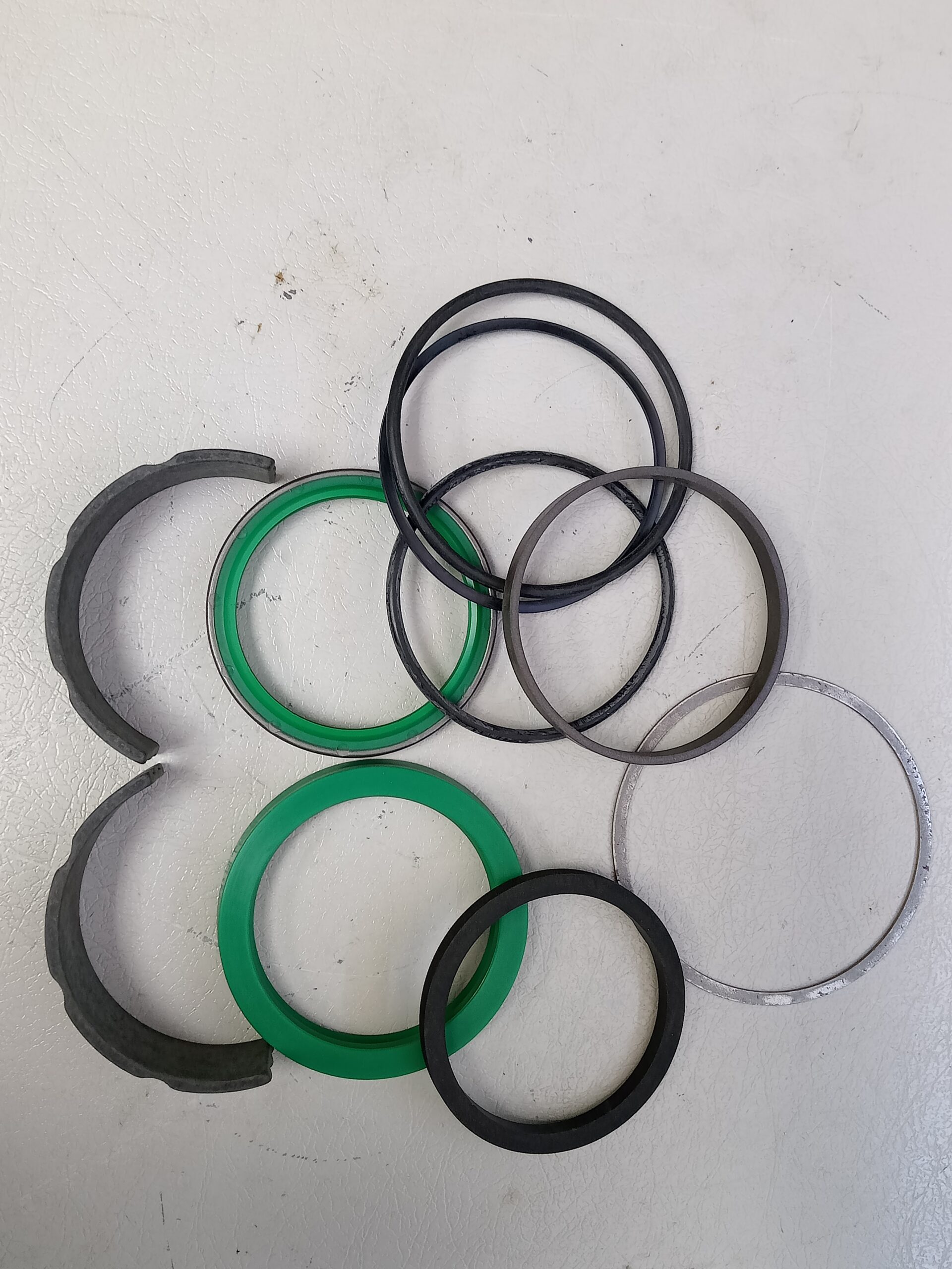 CL1813062 SEAL KIT – LIFT CYLINDER/ KIT DE JOINT CLARK